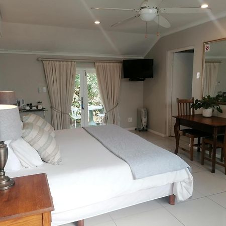 Pollock'S B&B อีสต์ลอนดอน ภายนอก รูปภาพ