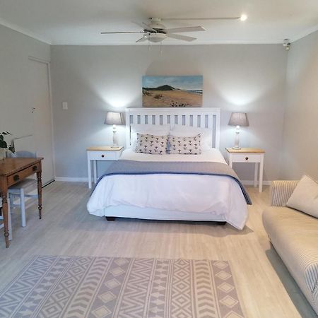 Pollock'S B&B อีสต์ลอนดอน ภายนอก รูปภาพ