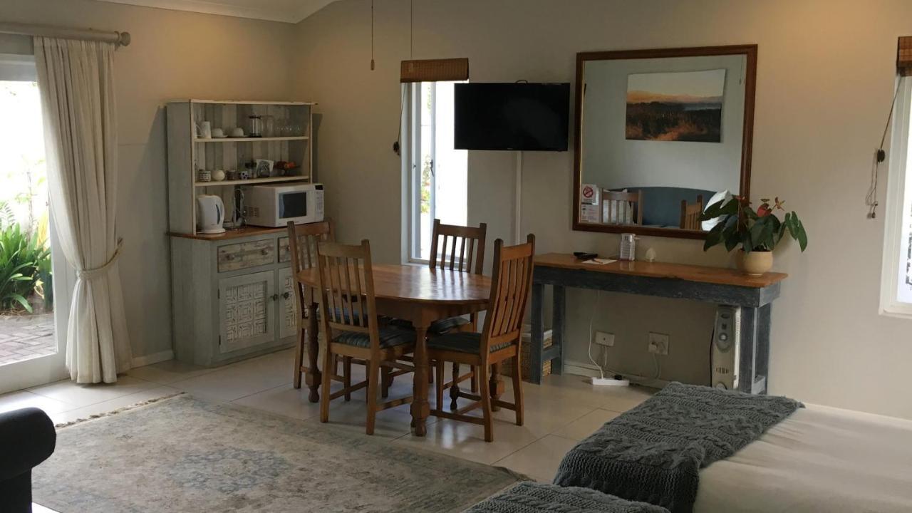 Pollock'S B&B อีสต์ลอนดอน ภายนอก รูปภาพ